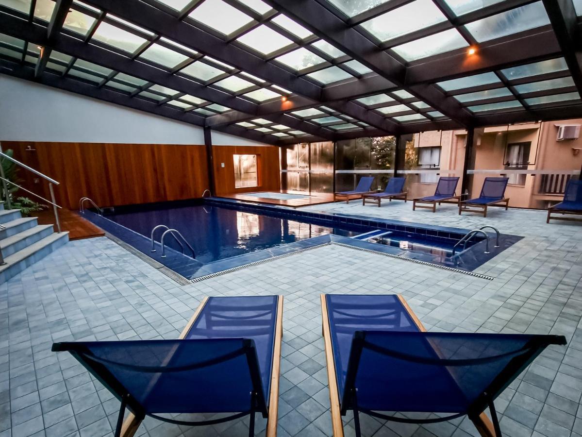 Wish Serrano Resort Gramado Ngoại thất bức ảnh The pool at the hotel