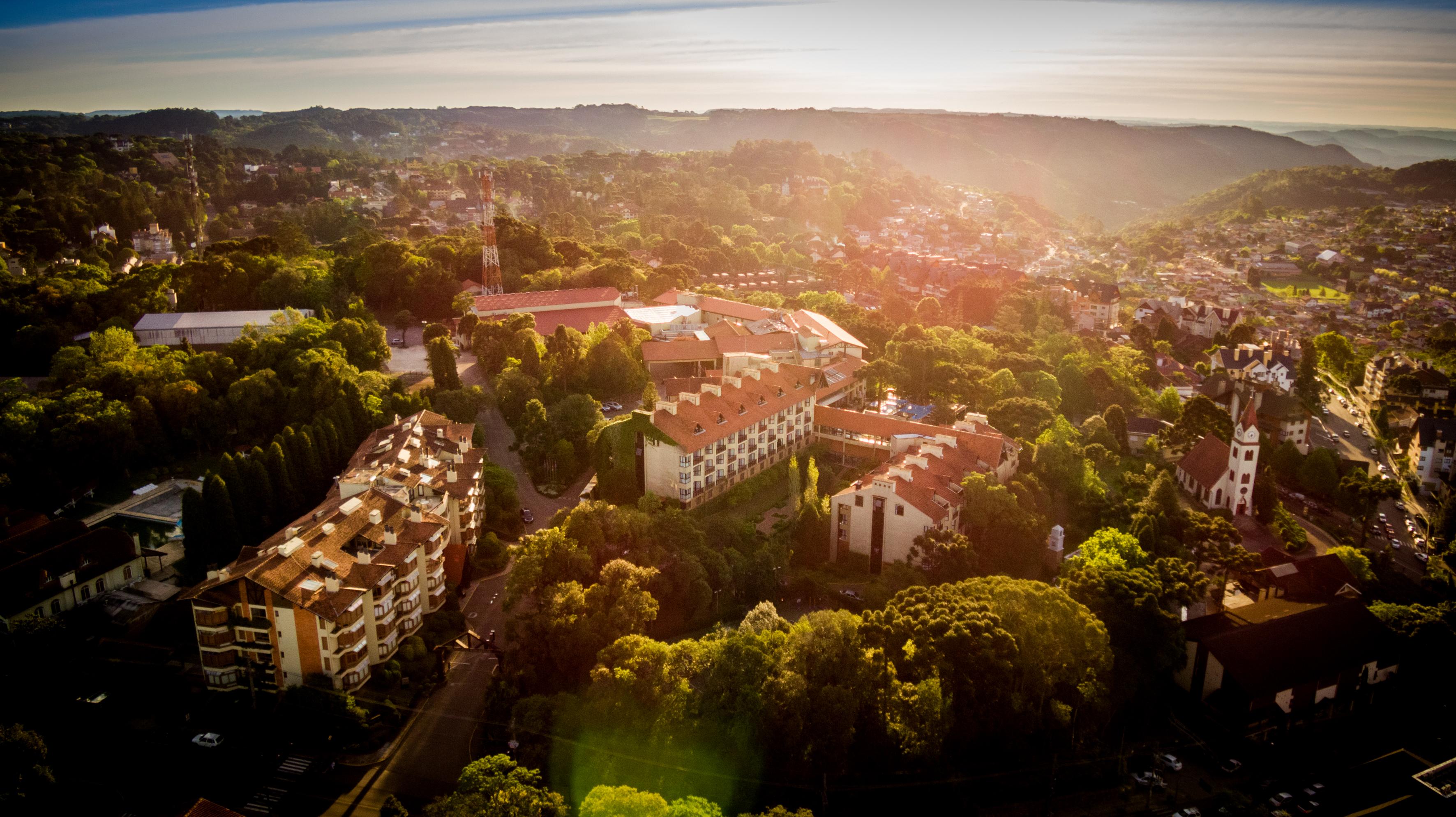 Wish Serrano Resort Gramado Ngoại thất bức ảnh Aerial view of the campus
